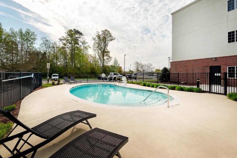 Candlewood Suites Rocky Mount By Ihg Ngoại thất bức ảnh